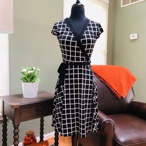 WHite Black House Market XXS dress